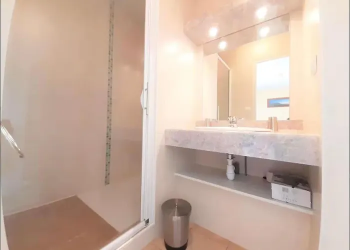 Luxueux Au Centre Du Village - Ancolie Апартаменты Сен-Лари-Сулан